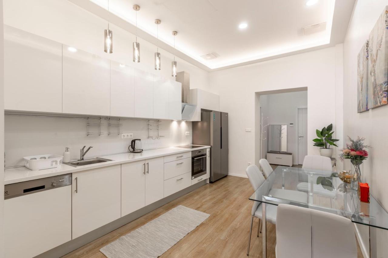 Exclusive Csengery Residence In The Heart Of Boedapest Buitenkant foto