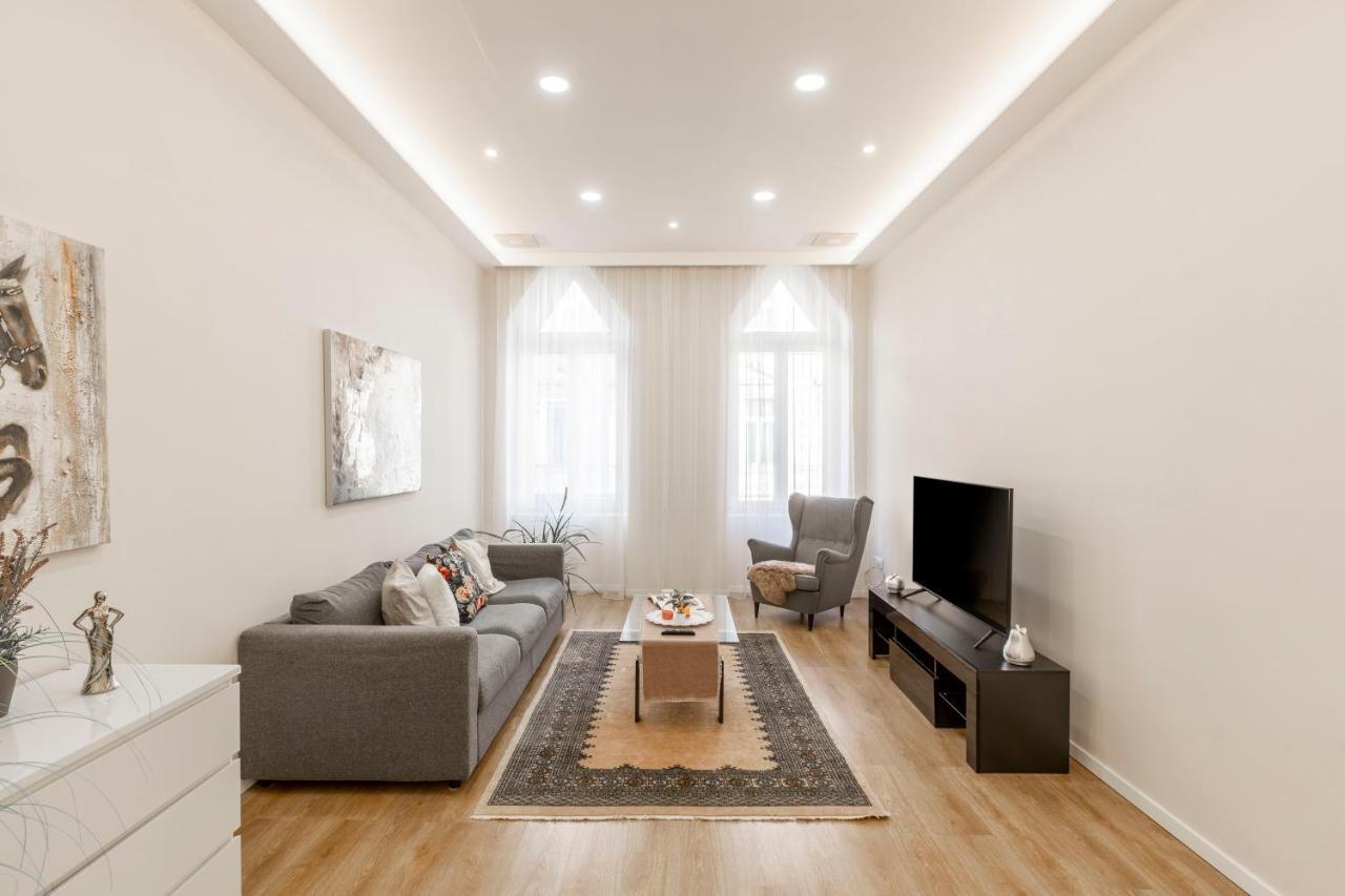 Exclusive Csengery Residence In The Heart Of Boedapest Buitenkant foto