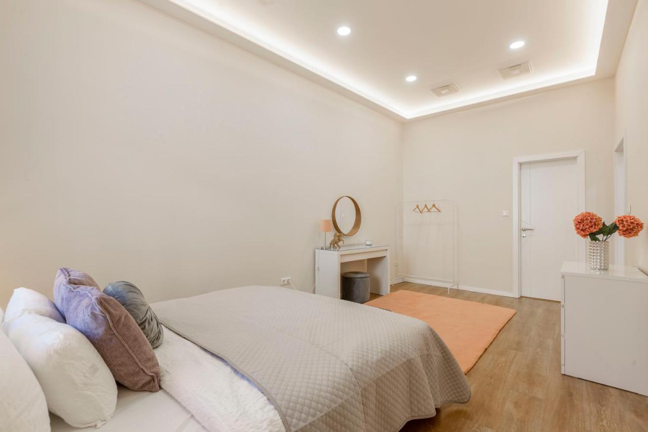 Exclusive Csengery Residence In The Heart Of Boedapest Buitenkant foto